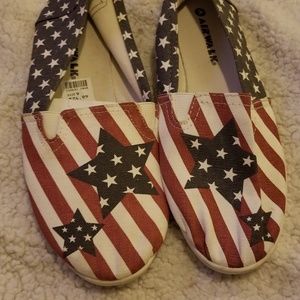 Air walk shoes Stars and Stripes flats